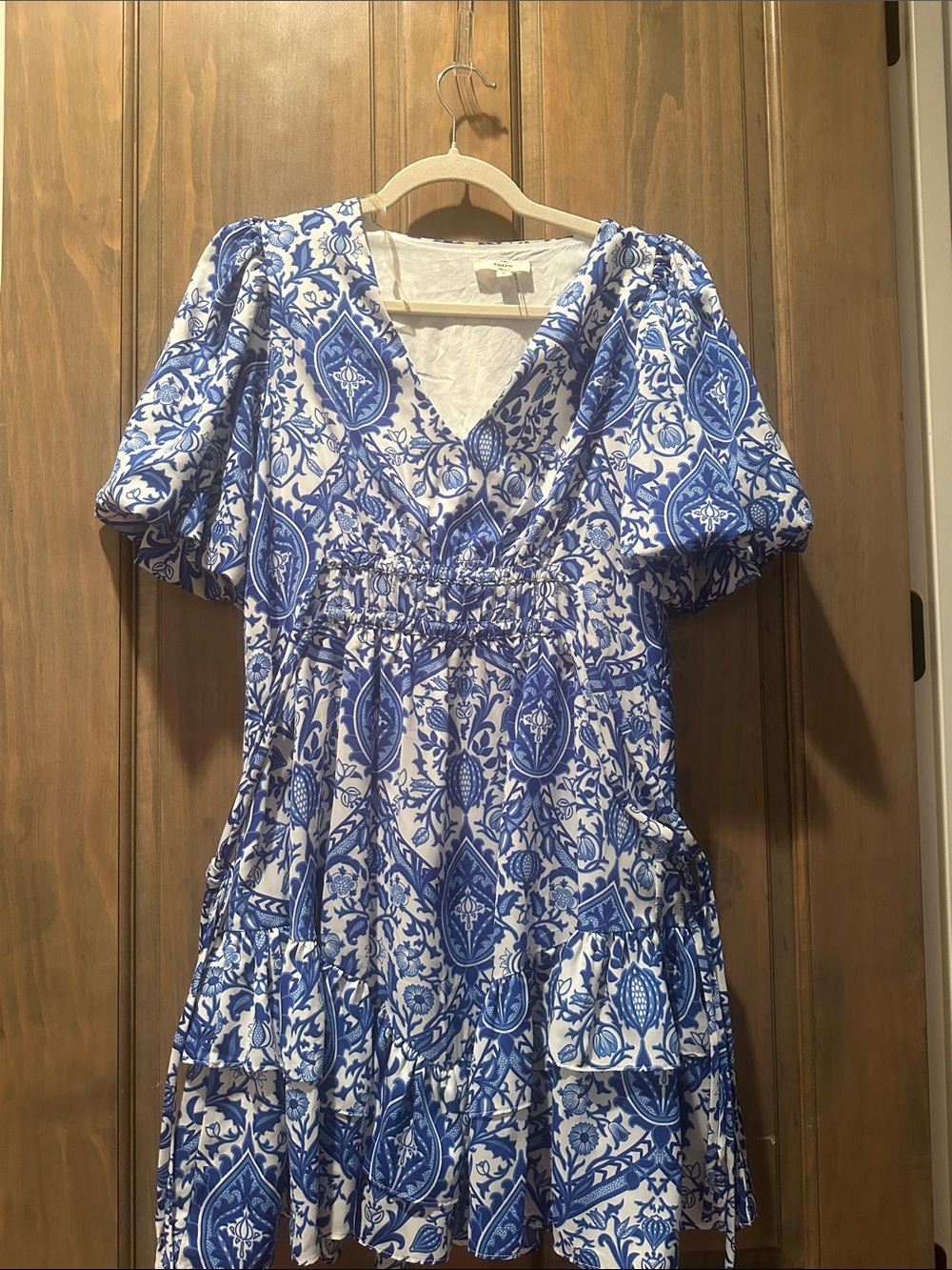 entro Blue and White Printed V-Neck Puff Sleeve Dress